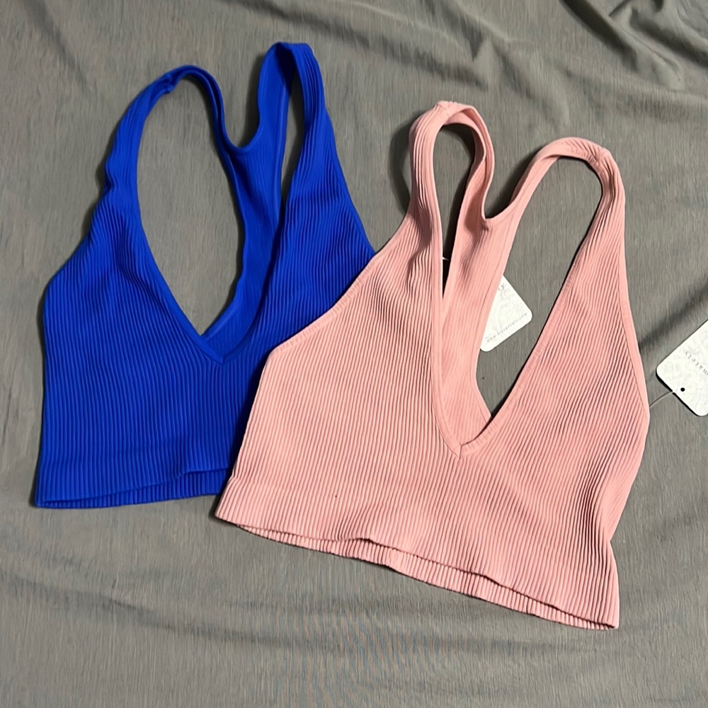 NWT 🩷💙Free People v neck bralette